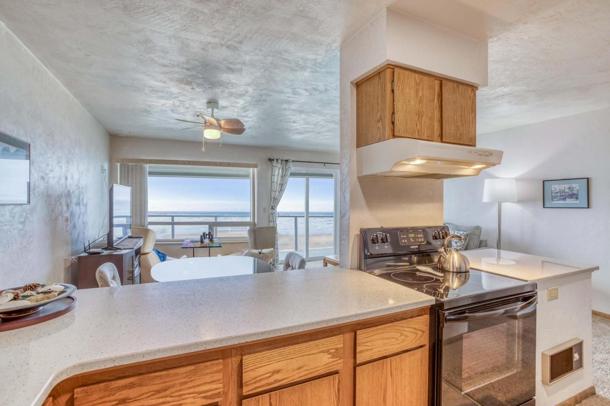 Nye Suite Newport Bagian luar foto