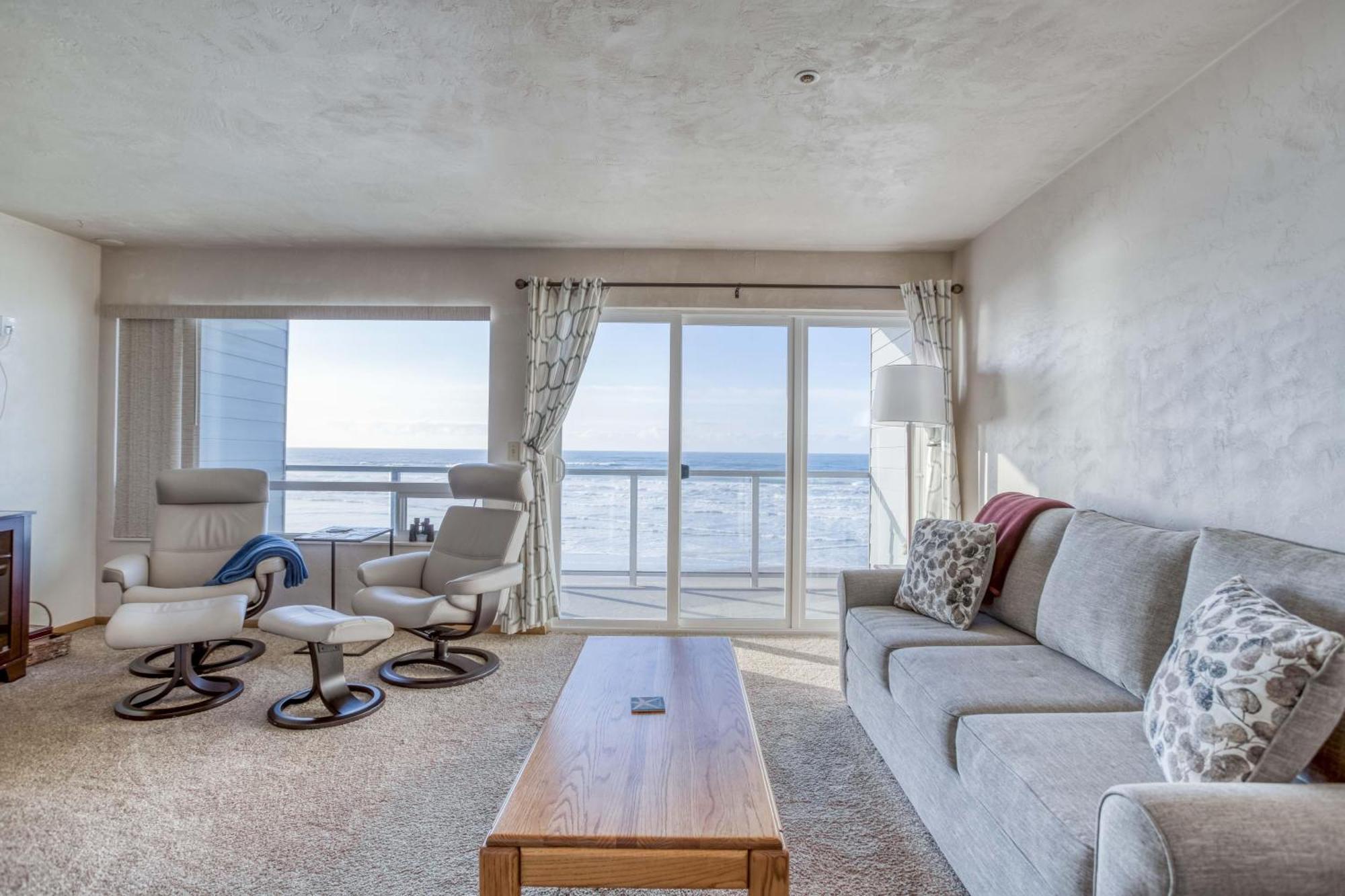 Nye Suite Newport Bagian luar foto